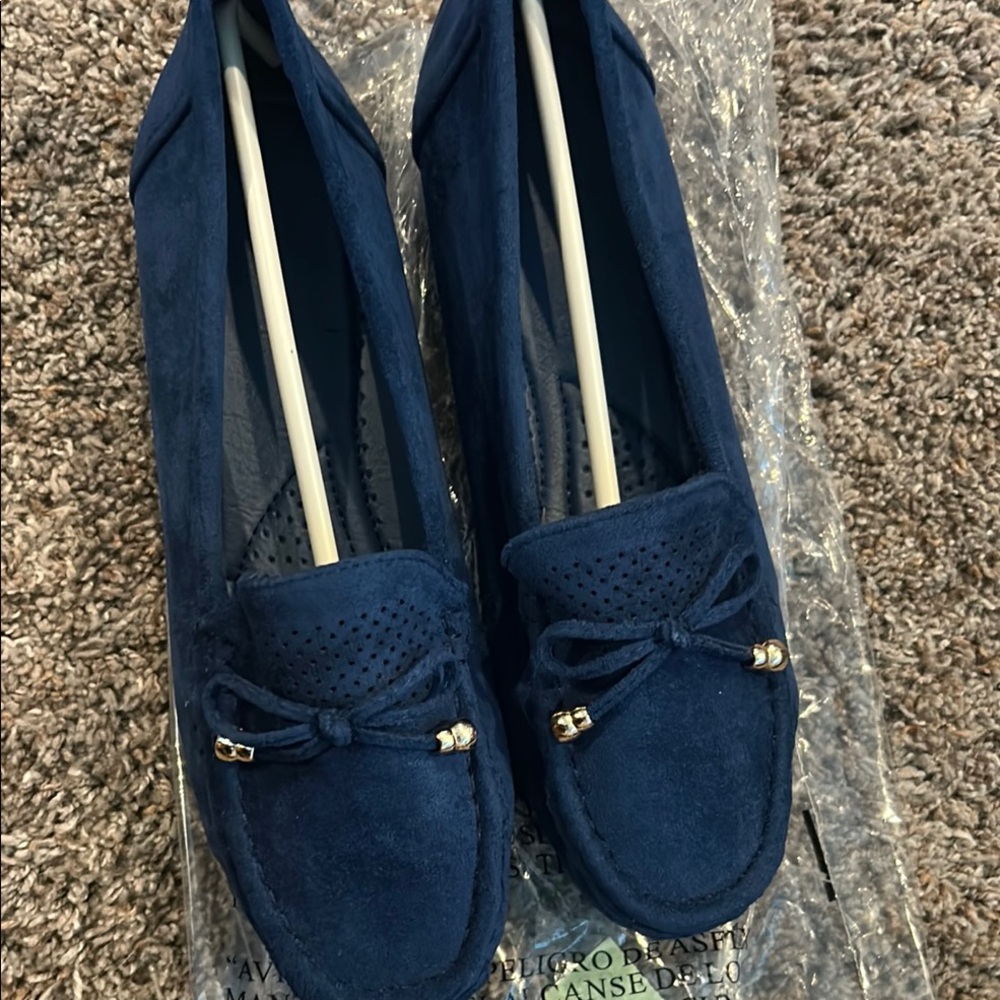 Unbranded Women’s Microsuede Blue Slip on  Moccasins/ Loafers Sz 9